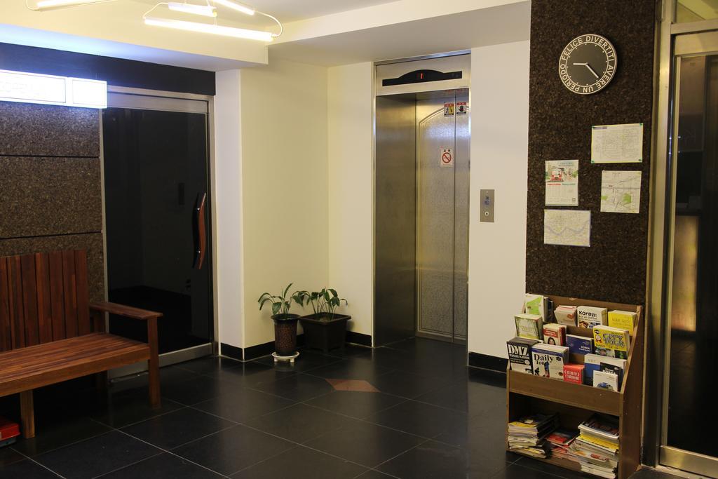 K-Haus Dongdaemun Motel โซล ภายนอก รูปภาพ