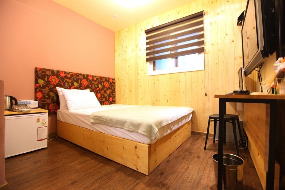 K-Haus Dongdaemun Motel โซล ภายนอก รูปภาพ