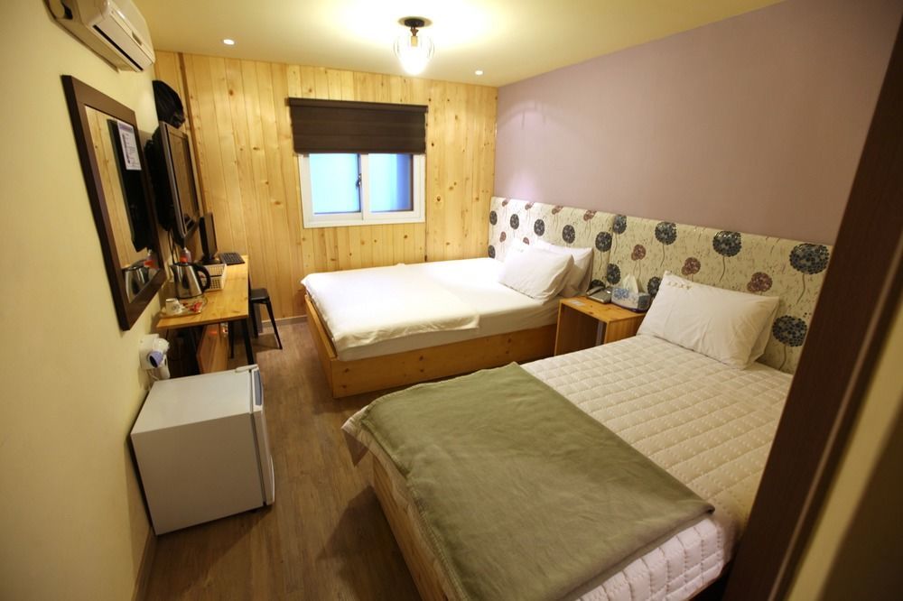 K-Haus Dongdaemun Motel โซล ภายนอก รูปภาพ